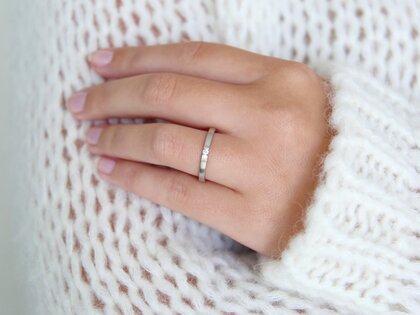 Engagement ring Infinity in 14K white gold with diamond 0.03ct H/SI