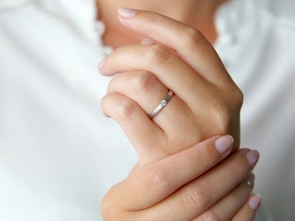 Engagement ring Infinity in 18K white gold with diamond 0.05ct G/VS
