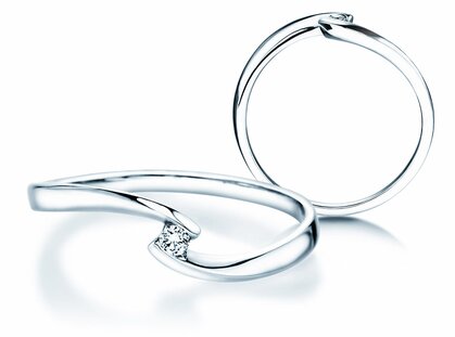 Engagement ring Twist Petite in 14K white gold with diamond 0.04ct G/SI