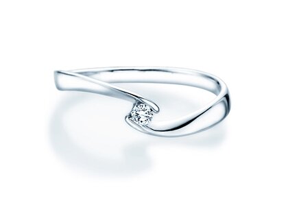 Engagement ring Twist Petite in 14K white gold with diamond 0.06ct G/SI