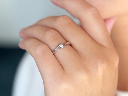 Engagement ring Twist in silver 925/- with diamond 0.10ct G/VS