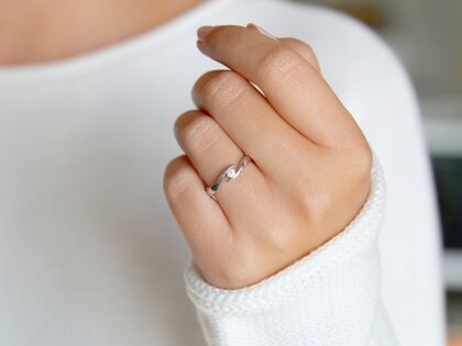 Engagement ring Twist in silver 925/- with diamond 0.10ct G/VS