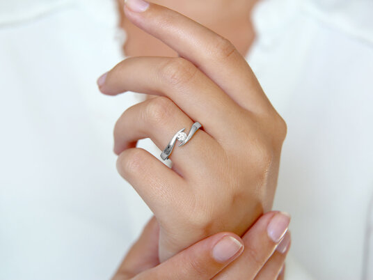 Engagement ring Twist in silver